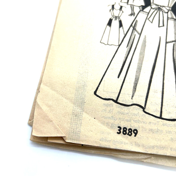 American Weekly Vintage Mail Order Pattern #3889 Apron or Sundrress Size 14 - Picture 5 of 6
